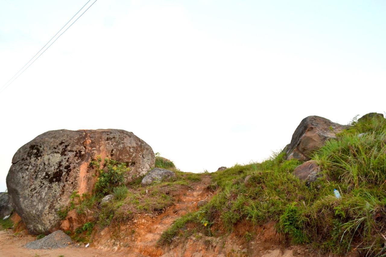 Olive Hill Top Hotel ฮาปูตาเล ภายนอก รูปภาพ
